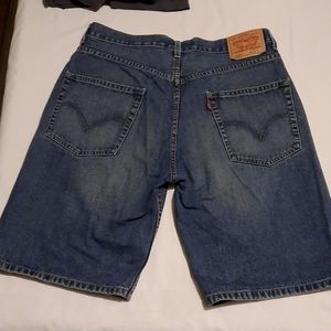 Levi's 569 shorts